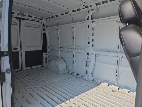 Used 2023 RAM ProMaster 2500 FWD image 37