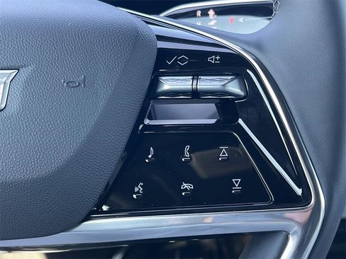 New 2026 Cadillac Vistiq Sport image 14