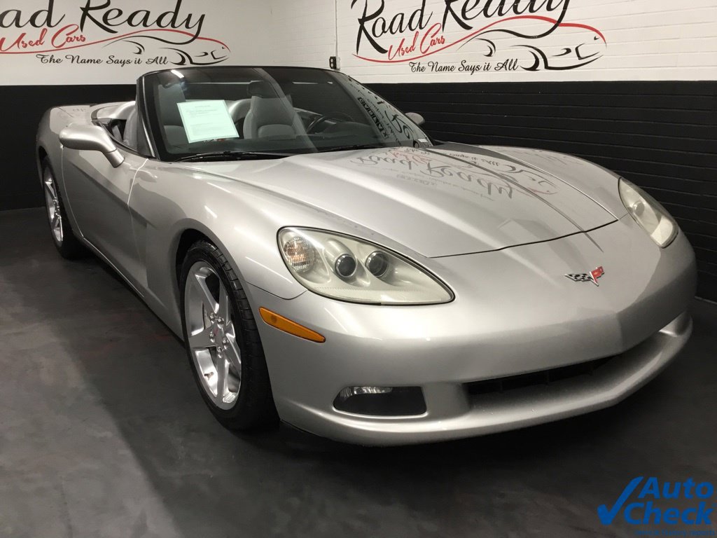 Used 2005 Chevrolet Corvette Convertible w/ Preferred Equipment Group RWD image 3