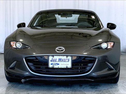 Used 2021 MAZDA MX-5 Miata RF Club image 2