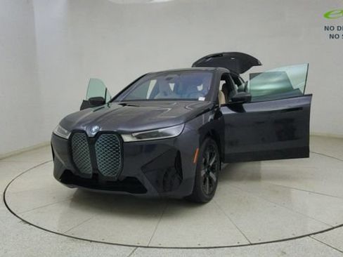 Used 2024 BMW iX xDrive50 w/ Sport Package AWD/4WD image 70
