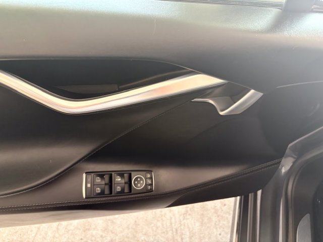Used 2016 Tesla Model S RWD image 10