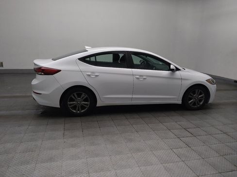Used 2018 Hyundai Elantra SE w/ SE Connectivity Package 04 FWD image 10