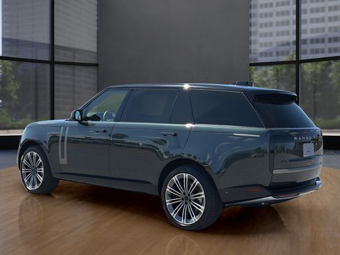 New 2026 Land Rover Range Rover Long Wheelbase SE AWD/4WD image 14