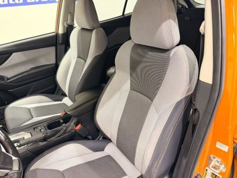 Used 2019 Subaru Crosstrek 2.0i Premium w/ Eyesight System image 30