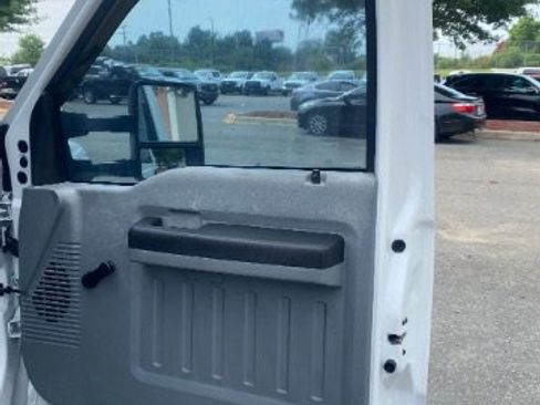 Used 2013 Ford F350 XL image 22