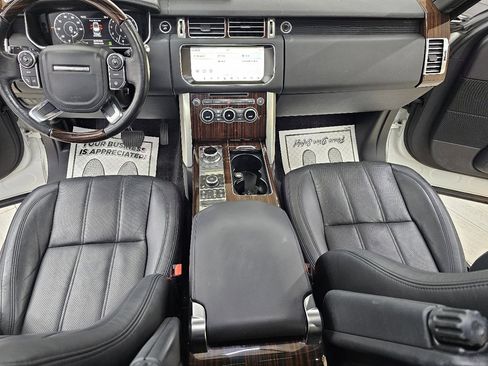 Used 2017 Land Rover Range Rover HSE image 29
