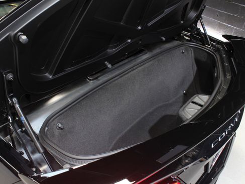 Used 2025 Chevrolet Corvette Stingray Preferred Conv w/ Z51 Performance Package image 82