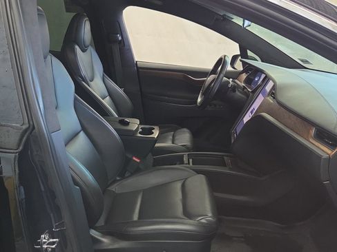 Used 2021 Tesla Model X Long Range AWD/4WD image 3