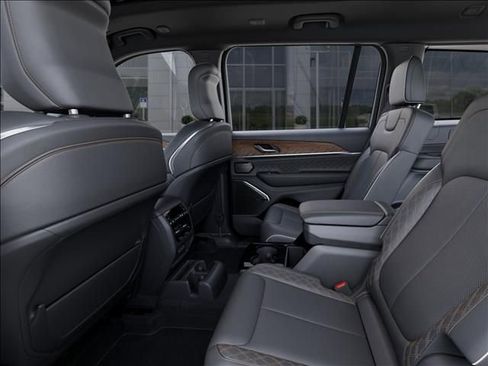 New 2025 Jeep Grand Cherokee L Summit image 23