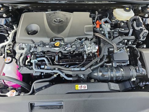 Used 2025 Toyota Camry XSE FWD image 28
