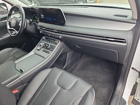 Used 2023 Hyundai Palisade SEL FWD image 17