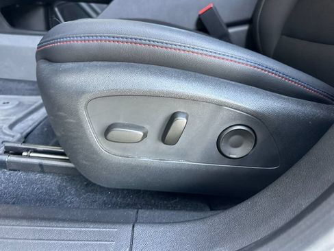 Used 2024 Chevrolet Equinox EV RS AWD/4WD image 13