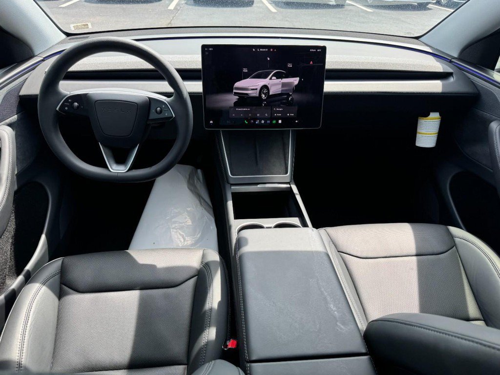 Used 2026 Tesla Model Y Long Range AWD/4WD image 7