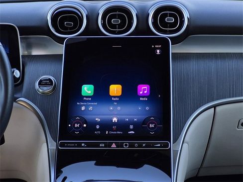 Certified 2025 Mercedes-Benz GLC 300 image 31