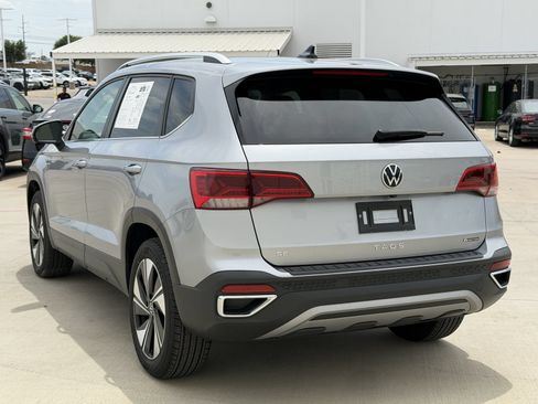 Used 2024 Volkswagen Taos SE AWD/4WD image 6