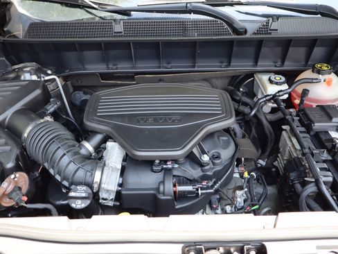 Used 2019 GMC Acadia Denali AWD/4WD image 47