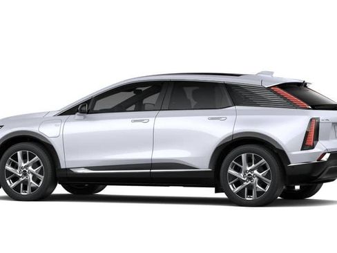 Used 2026 Cadillac Optiq Luxury 1 RWD image 9