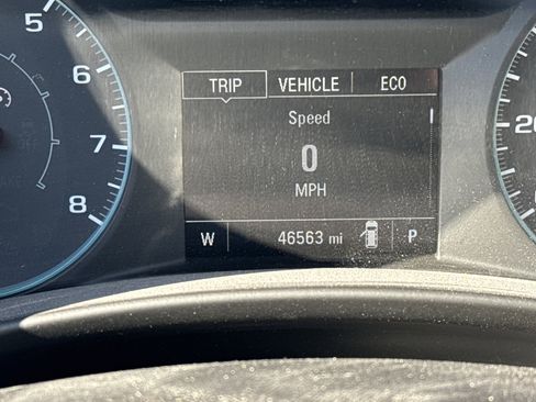 Used 2019 Chevrolet Equinox LS w/ LS Convenience Package image 21