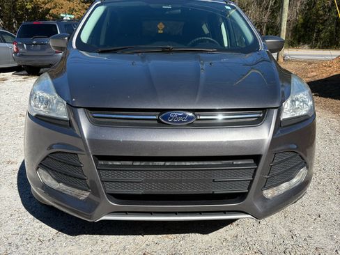 Used 2014 Ford Escape SE image 4