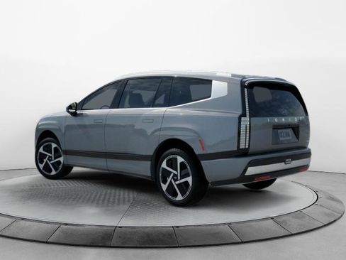 New 2026 Hyundai Ioniq 9 Calligraphy image 5