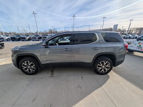 Used 2021 GMC Acadia SLE image 7