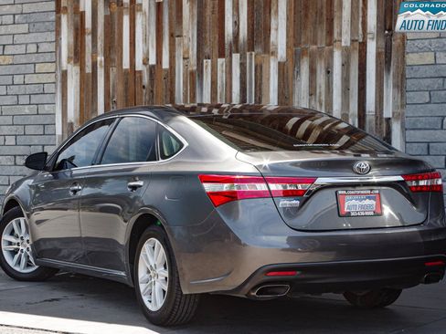 Used 2013 Toyota Avalon XLE Premium FWD image 4