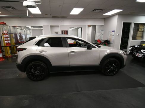 Used 2024 MAZDA CX-30 AWD 2.5 S w/ Select Sport Pkg image 9