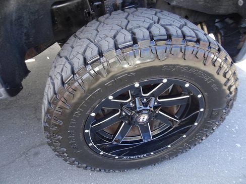 Used 2013 Ford F150 XLT w/ XLT Chrome Pkg image 15