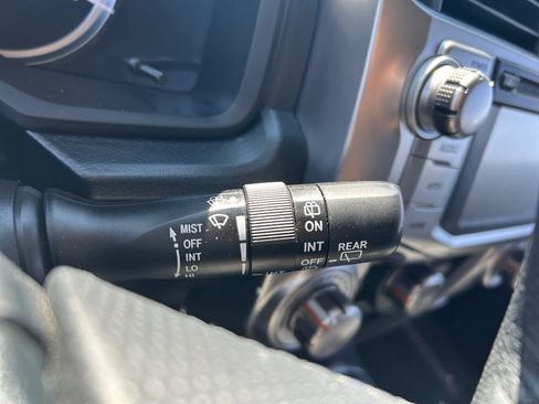 Used 2019 Toyota 4Runner SR5 AWD/4WD image 20