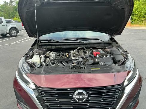 Used 2024 Nissan Altima 2.5 SV FWD image 17
