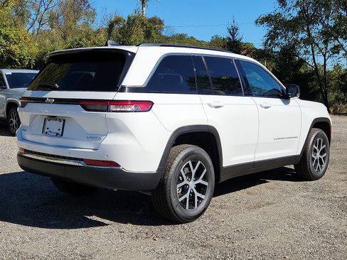 New 2025 Jeep Grand Cherokee Limited image 4