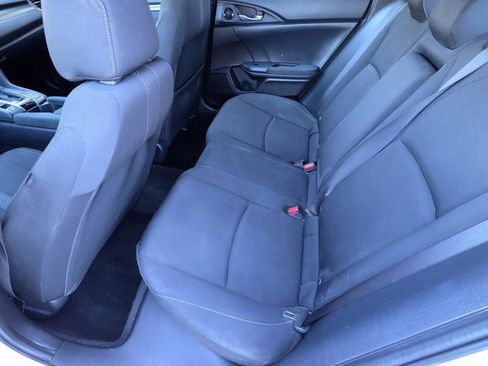 Used 2019 Honda Civic EX image 9