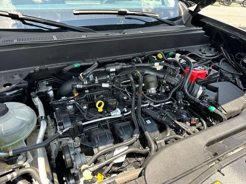 Used 2022 Ford Maverick XL FWD image 34