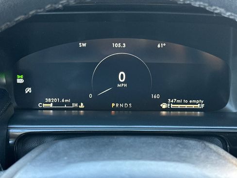 Used 2022 Lincoln Nautilus FWD w/ Premium Package image 24