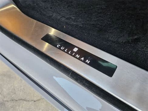 Used 2022 Rolls-Royce Cullinan image 11