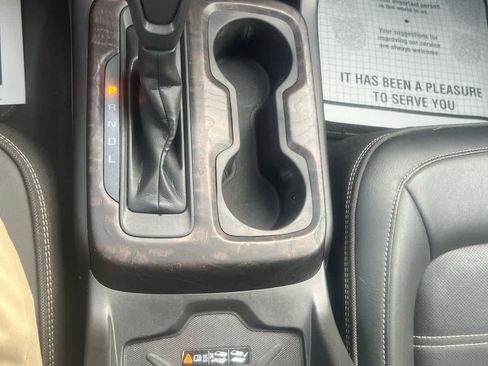 Used 2021 GMC Canyon Denali image 23