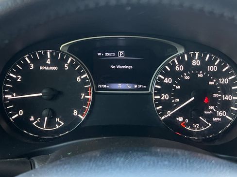 Used 2019 Nissan Pathfinder SV AWD/4WD image 25