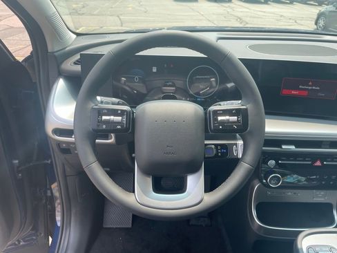 New 2026 Hyundai Ioniq 9 SE image 11