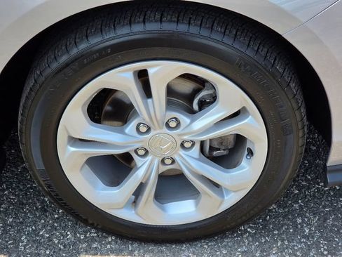 Certified 2025 Honda Accord LX image 9