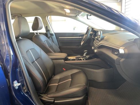 Used 2024 Nissan Altima 2.5 SR AWD/4WD image 14