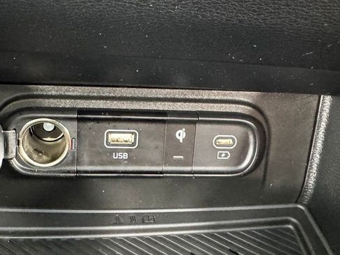 Used 2025 Kia Sportage SX AWD/4WD image 28