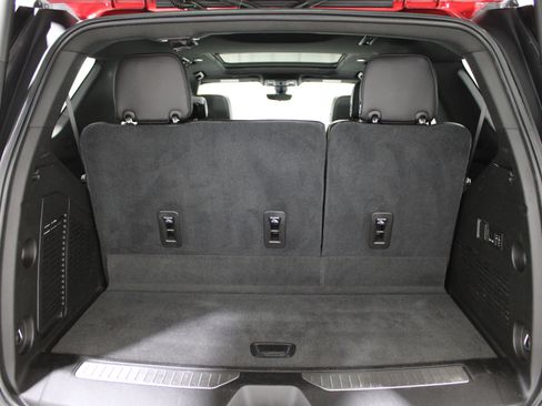 Used 2021 Chevrolet Tahoe High Country w/ Premium Package image 27