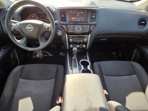 Used 2020 Nissan Pathfinder S FWD image 10