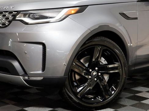 New 2025 Land Rover Discovery S AWD/4WD image 4