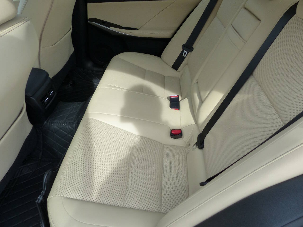 Used 2016 Lexus IS 300 AWD w/ Navigation System Package image 13