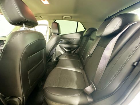 Used 2019 Buick Encore Preferred FWD image 34