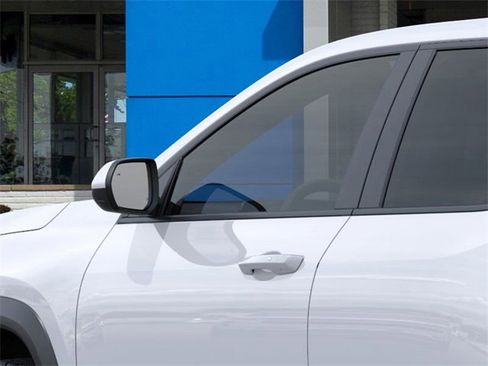 New 2026 Chevrolet Equinox LT w/ Convenience Package II image 12