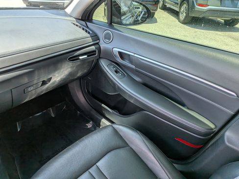 Used 2022 Hyundai Sonata Limited FWD image 17