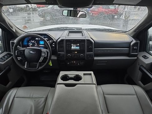 Used 2018 Ford F350 XL w/ Power Equipment Group image 21